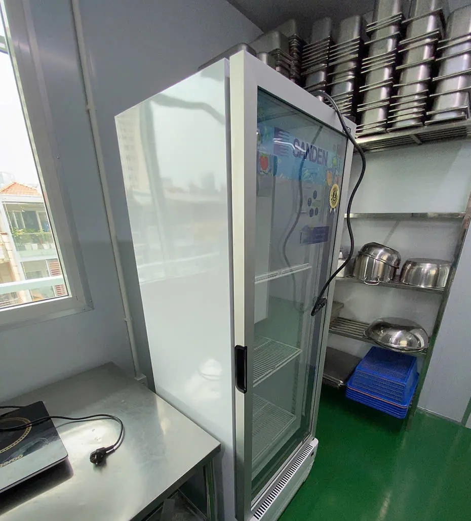 Tủ mát Sanden sử dụng thực tế tại cửa hàng